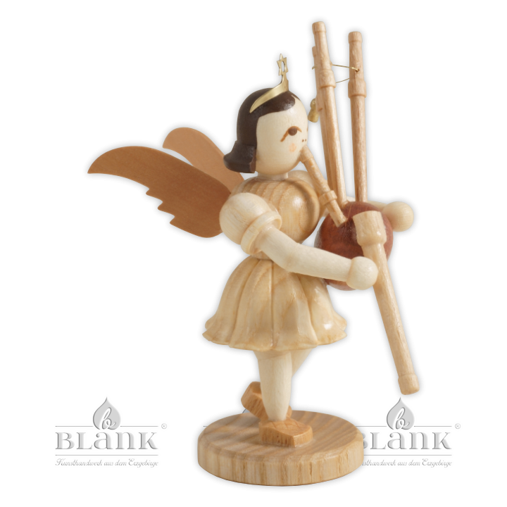EK 085 Angel with Short Pleated Skirt and Bagpipes