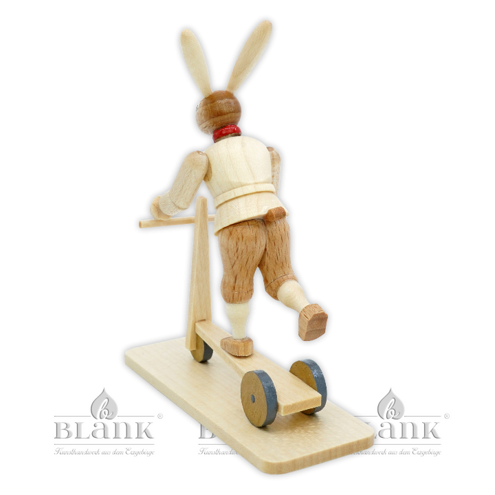 Osterhase mit Roller