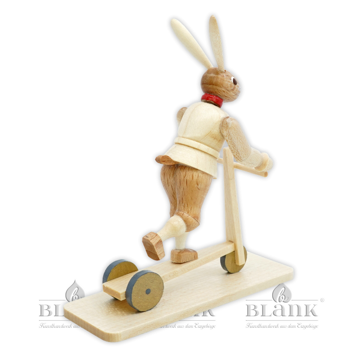 Osterhase mit Roller