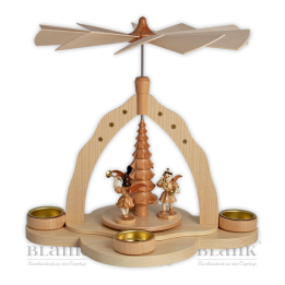Pyramide mit Teelichthaltern