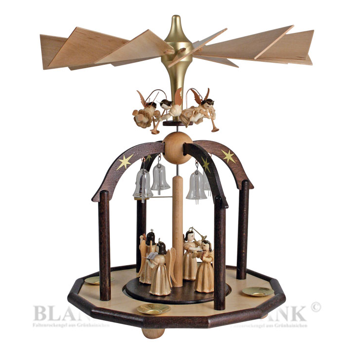 Pyramid with angels with long pleated robes and bells of glass